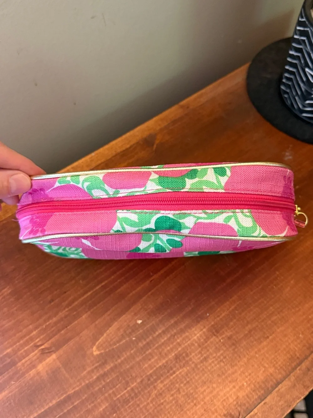 Lilly Pulitzer for Estée Lauder Pink Floral Cosmetic Makeup Bag